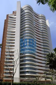 Apartamento com 4 Quartos para alugar, 246m² no Vila Sofia, São Paulo