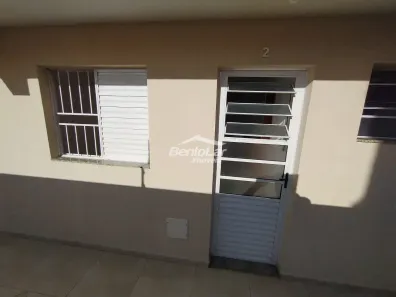 Casa com 2 Quartos para alugar, 45m² no Vila Invernada, São Paulo