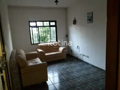 Casa com 5 Quartos à venda, 160m² no Fundinho, Uberlândia