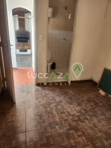 Sobrado com 3 Quartos à venda, 200m² no Jardim Marister, Jacareí