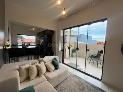 Casa com 2 Quartos para alugar, 80m² no Morro das Pedras, Florianópolis