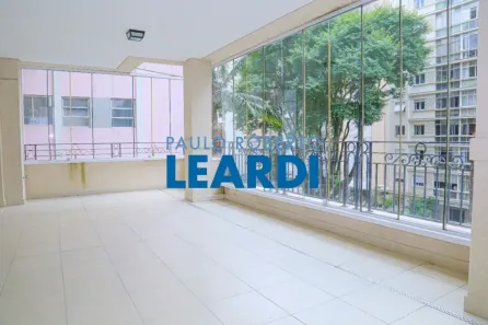 Apartamento com 4 Quartos para alugar, 304m² no Santa Cecília, São Paulo