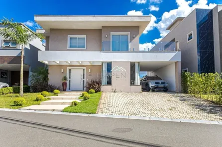 Casa de Condomínio com 3 Quartos para alugar, 300m² no Santa Felicidade, Curitiba