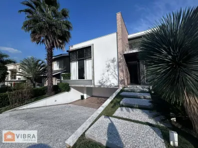 Casa com 3 Quartos para alugar, 365m² no Tamboré, Santana de Parnaíba