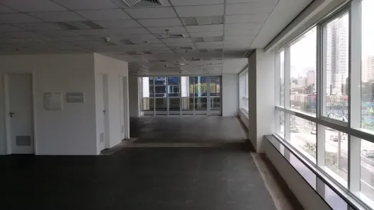 Sala Comercial para alugar, 387m² no Jardim das Acácias, São Paulo