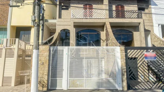 Sobrado com 4 Quartos para alugar, 270m² no Jardim Textil, São Paulo