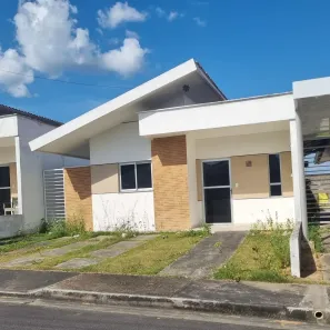 Casa com 3 Quartos para alugar, 250m² no Tarumã-Açu, Manaus