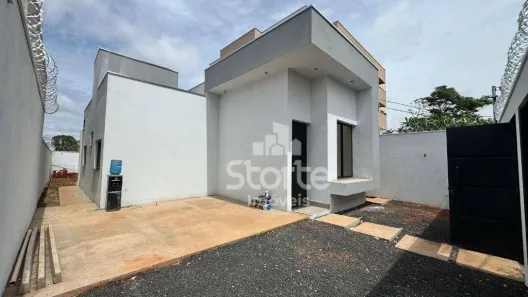 Casa com 2 Quartos à venda, 65m² no Novo Mundo, Uberlândia