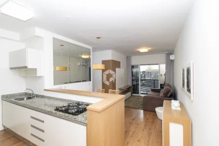 Apartamento com 2 Quartos para alugar, 66m² no Centro Cívico, Curitiba