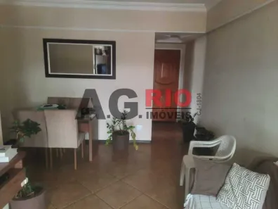Apartamento com 2 Quartos à venda, 66m² no Jardim Sulacap, Rio de Janeiro