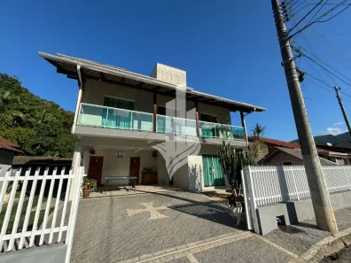 Casa com 3 Quartos à venda, 189m² no Progresso, Blumenau