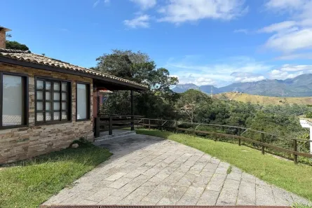 Casa de Condomínio com 3 Quartos à venda, 220m² no Pedro do Rio, Petrópolis