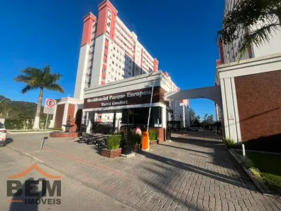Apartamento com 2 Quartos para alugar, 54m² no Ressacada, Itajaí