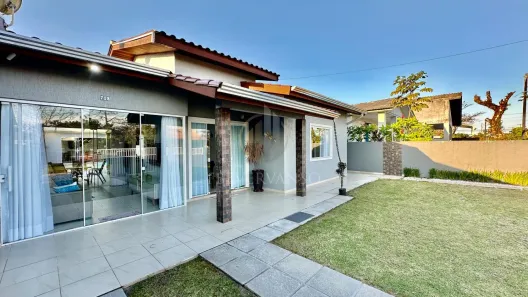 Casa com 3 Quartos à venda, 138m² no Balneário Coroados, Guaratuba