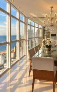 Apartamento com 3 Quartos para alugar, 132m² no Centro, Balneário Camboriú