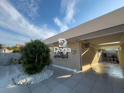 Casa com 3 Quartos à venda, 360m² no Itacorubi, Florianópolis
