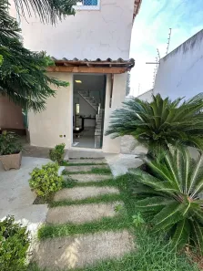 Casa com 3 Quartos à venda, 200m² no Planalto, Montes Claros