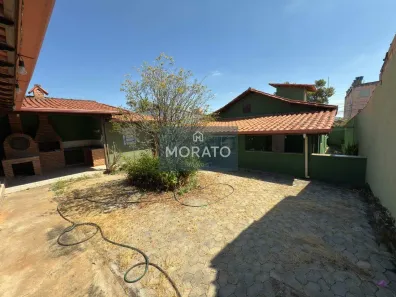 Casa com 4 Quartos à venda, 160m² no Pedra Azul, Contagem