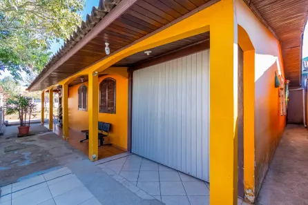 Casa com 3 Quartos à venda, 91m² no Sítio Cercado, Curitiba