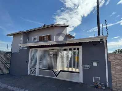 Casa com 3 Quartos à venda, 179m² no Jardim São Vicente, Jundiaí