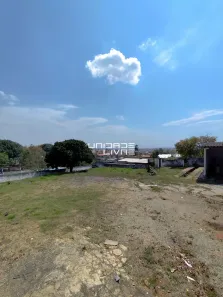 Lote/Terreno à venda, 300m² no Parque Santa Rosa, Suzano