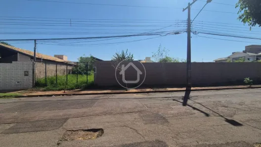 Lote/Terreno à venda, 660m² no Jardim TV Morena, Campo Grande
