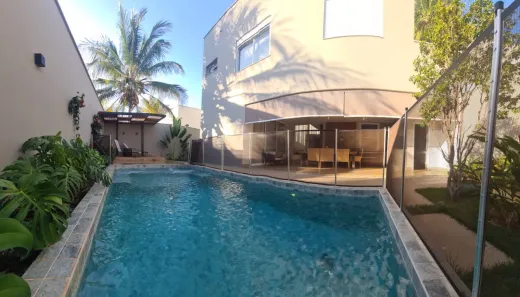 Casa de Condomínio com 4 Quartos à venda, 350m² no Jardim Sul, Uberlândia
