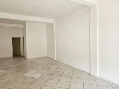 Ponto Comercial para alugar, 116m² no Santa Terezinha, Juiz de Fora