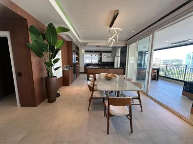 Apartamento com 3 Quartos para alugar, 256m² no Cambuí, Campinas