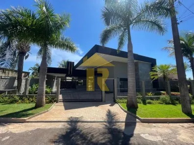 Casa de Condomínio com 3 Quartos à venda, 275m² no Zona Rural, Guapiaçu