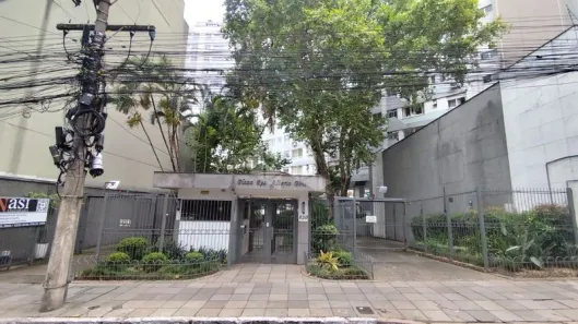 Apartamento com 1 Quarto para alugar, 50m² no Floresta, Porto Alegre