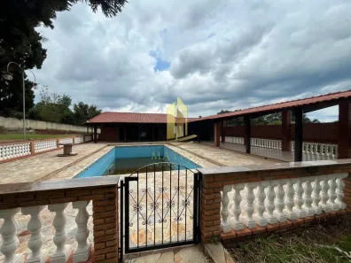 Fazenda/Sítio com 3 Quartos à venda, 600m² no Jardim Monte Carlo, Franca