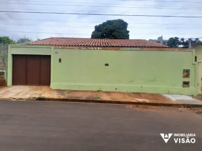 Casa com 3 Quartos à venda, 121m² no Lourdes, Uberaba