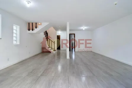 Casa com 3 Quartos à venda, 172m² no Moema, São Paulo