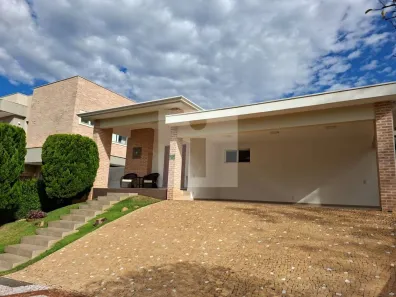 Casa de Condomínio com 3 Quartos à venda, 235m² no Ville Sainte Hélène, Campinas