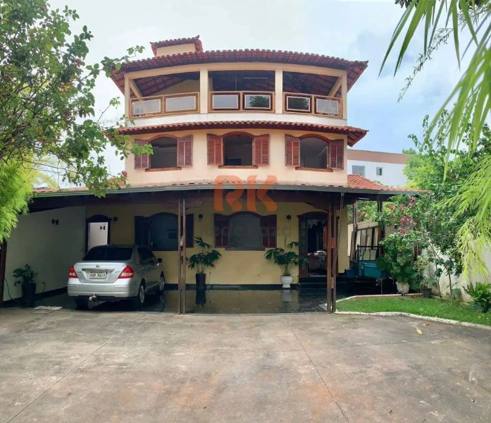 Casa com 5 quartos — Santa Amélia, Belo Horizonte