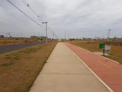 Lote/Terreno à venda, 350m² no Vallee, Uberlândia