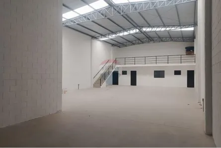 Galpão/Depósito/Armazém para alugar, 330m² no Jardim do Paço, Sorocaba