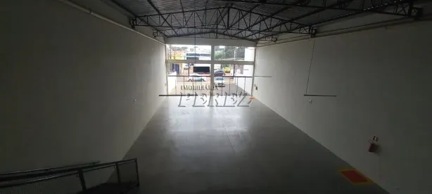 Galpão/Depósito/Armazém para alugar, 563m² no Antares, Londrina