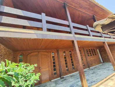Casa com 4 Quartos à venda, 270m² no Cavaleiros, Macaé