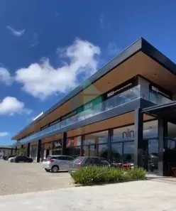 Sala Comercial para alugar, 65m² no Granja dos Cavaleiros, Macaé