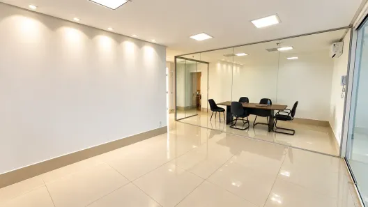 Sala Comercial para alugar, 110m² no Park Lozandes, Goiânia