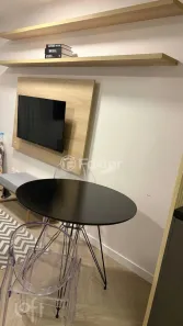 Kitnet com 1 Quarto à venda, 27m² no Mont Serrat, Porto Alegre
