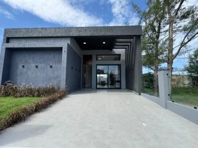 Casa com 4 Quartos à venda, 171m² no XANGRI-LÁ, Xangri-lá