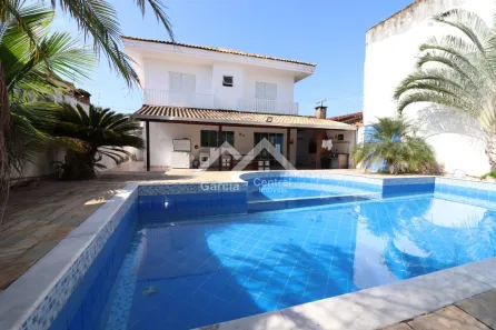 Casa com 4 Quartos à venda, 225m² no Balneário Stella Maris, Peruíbe