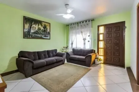 Casa com 3 Quartos à venda, 160m² no Santa Maria Goretti, Porto Alegre