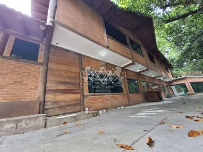Sobrado com 3 Quartos à venda, 400m² no Cantagalo, Caraguatatuba