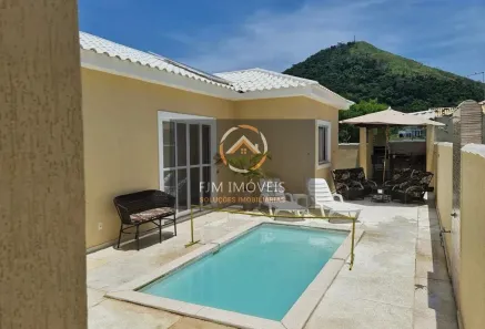 Casa de Condomínio com 3 Quartos à venda, 300m² no Cajueiros (Itaipuaçu), Maricá