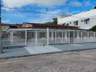 Casa de Condomínio com 5 Quartos à venda, 640m² no Souza, Belém
