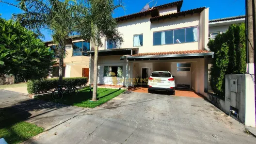 Casa de Condomínio com 4 Quartos à venda, 240m² no Aeroporto, Londrina